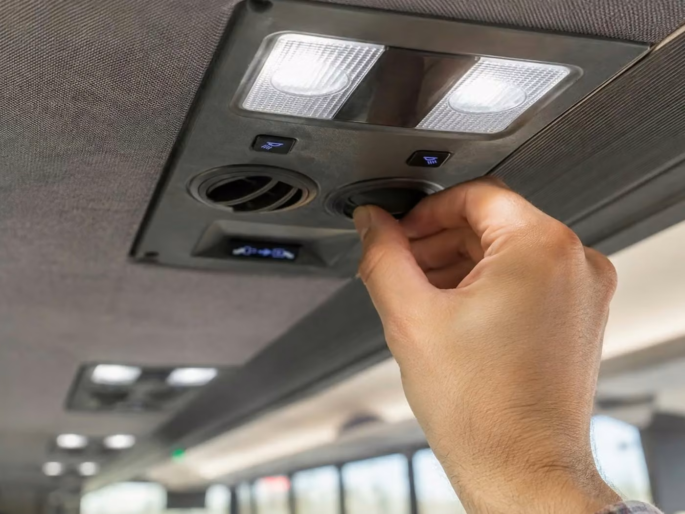 atascadero 18 passenger minibus climate control