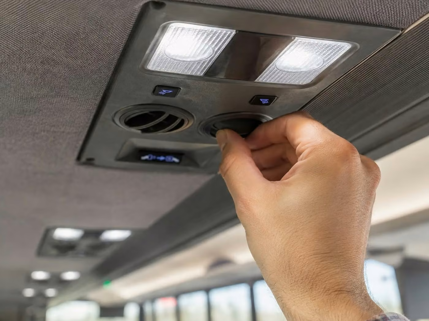 atascadero 28 passenger minibus air conditioning