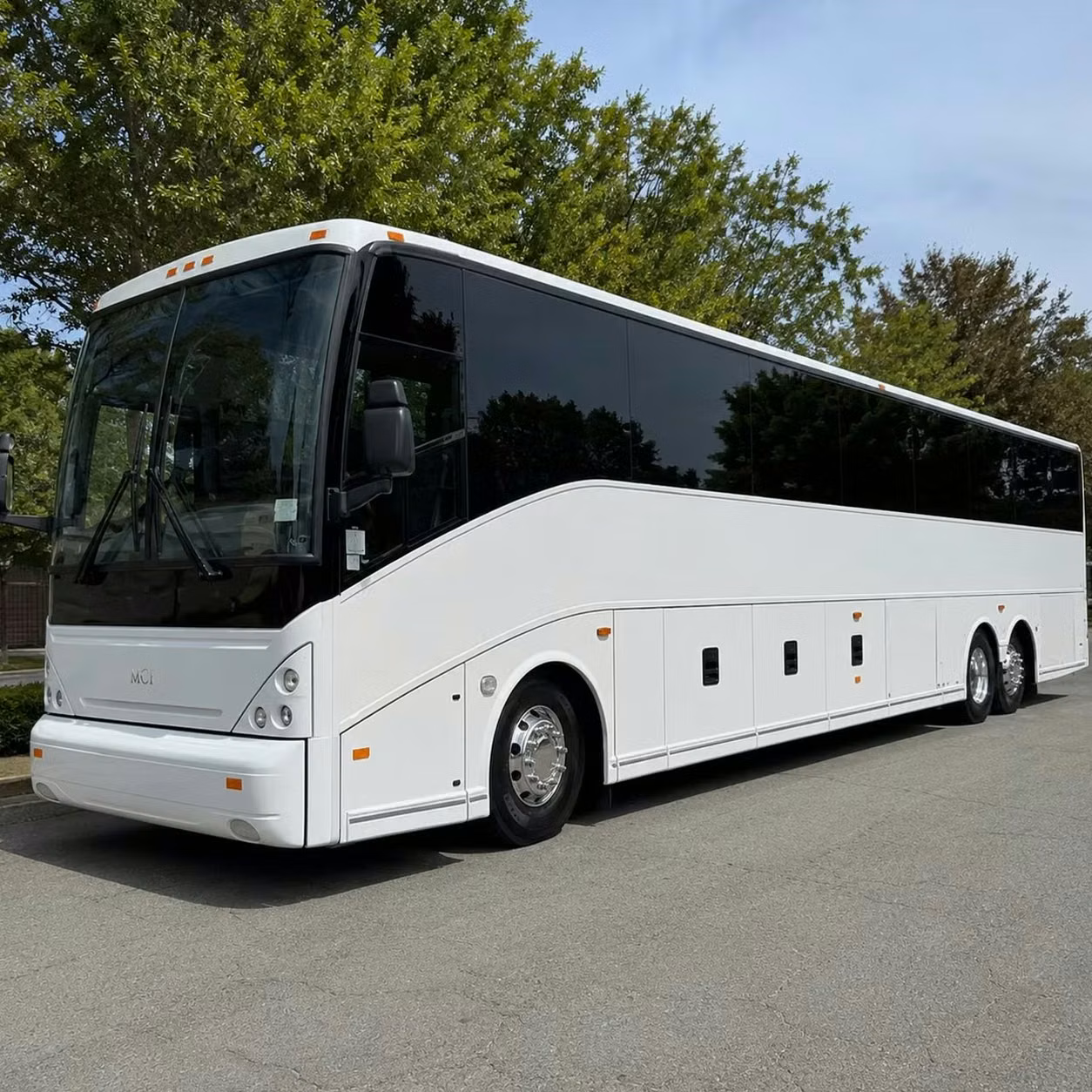 atascadero shuttle buses for offsite parking decks